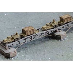 1/350 Mulberry Harbour Floating Causeways