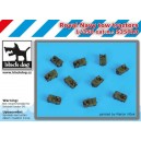 1/350 Royal Navy Tow tractors